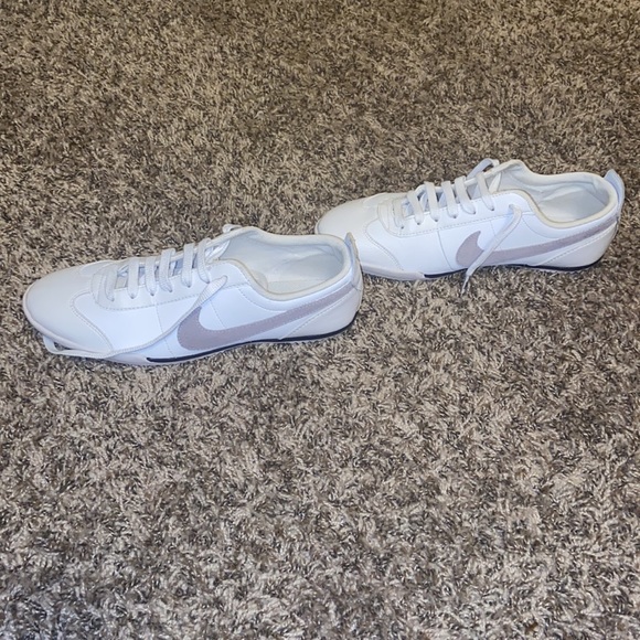 Nike women Fivekay in gray and white size 8.5 - Picture 5 of 7